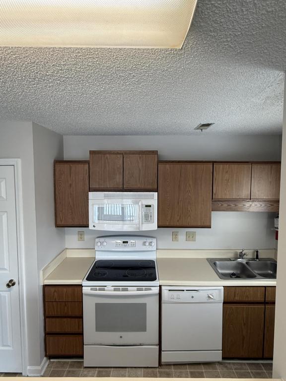 Photo - 204 Double Eagle Dr