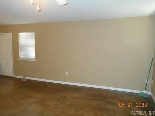 Photo - 20621 Cole Ln