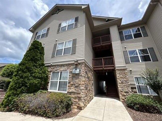 Building Photo - 731 Harts Cove Way Unit 1