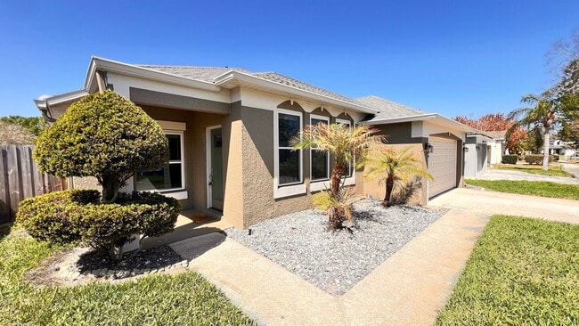 Photo - Beautiful Pool Home AVAILABLE NOW!