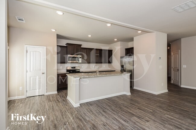 Photo - 4954 Hillstone Dr