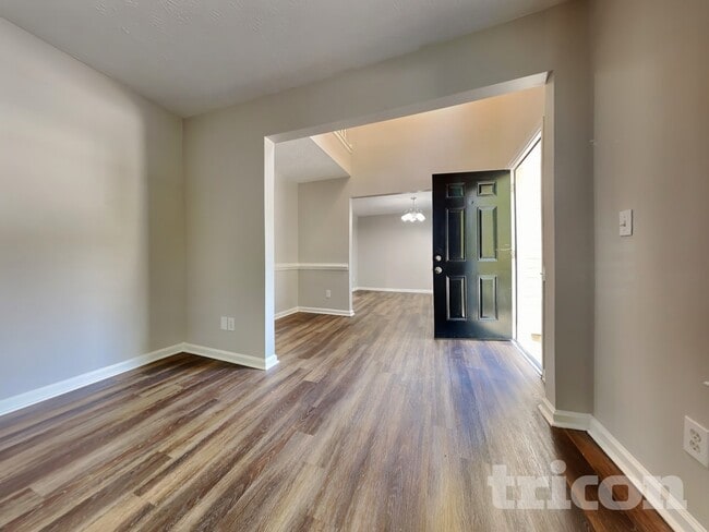 Photo - 2794 Evanston Ct