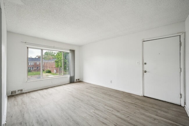 Franklin Village Apartments
