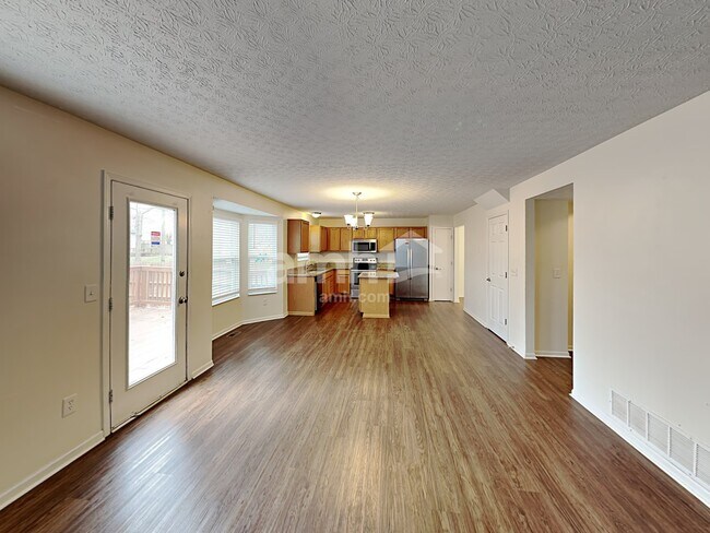 Photo - 1582 Meadowlark Ln