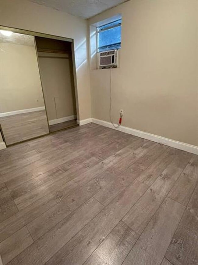 Photo - 1912 N 20th Ave Unit REAR
