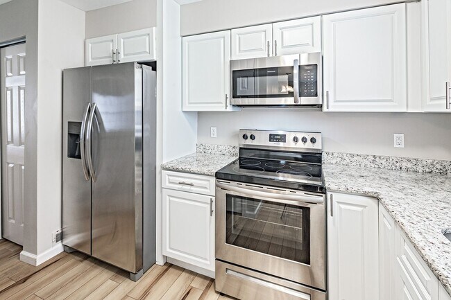 Photo - 2 bedroom, 2.5 bathroom townhome in Newark