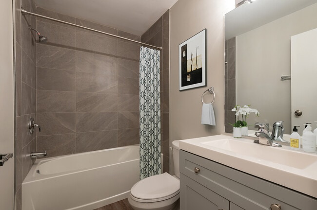 Photo - 13 Glen Moir Terrace