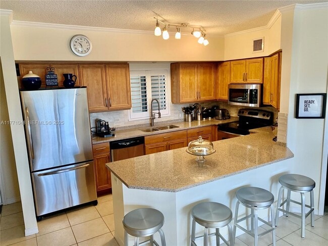 Building Photo - 2105 Lavers Cir Unit 501