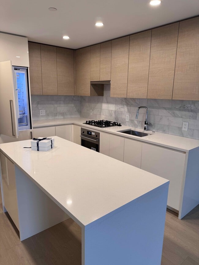 Photo - 2108 Gilmore Av Unit 2108 Gilmore Place Tower2