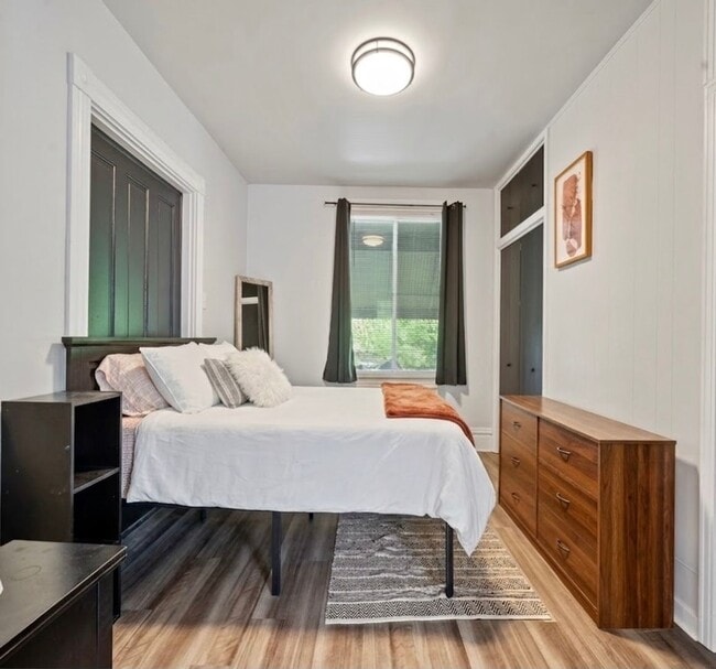 Photo - 388 Ingomar St Unit Apt 1