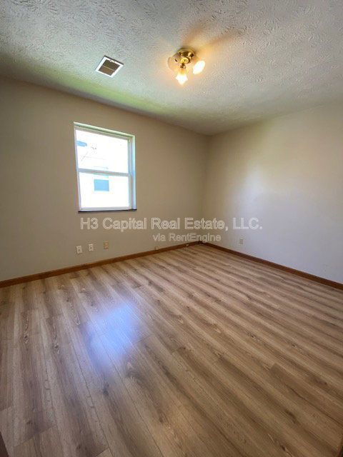 Photo - 2011 Harris Unit C