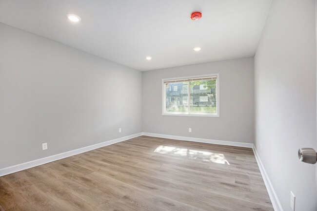 Palisades Apartments