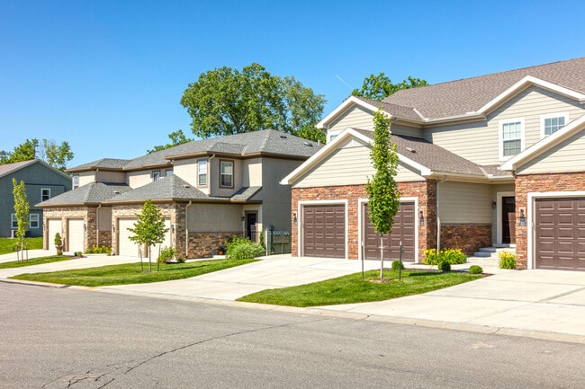 Prairie Pines Townhomes