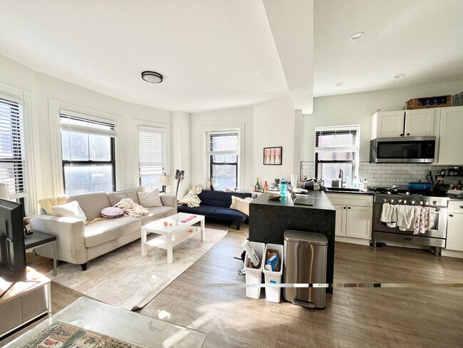 Photo - 1510 Tremont St Unidad 2