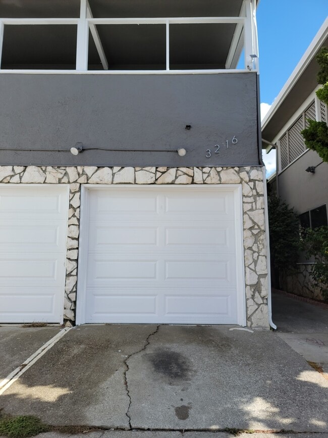 Photo - 3216 Delaware St