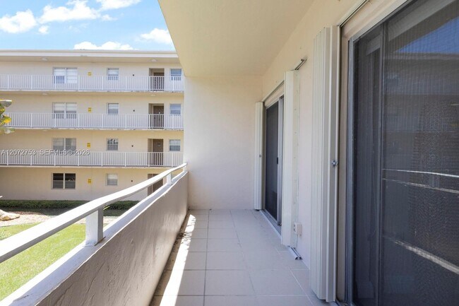7757 SW 86th St Unit C-218