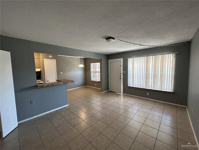 Photo - 10 E Walnut Ave Unidad 208