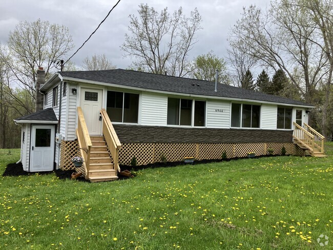 Building Photo - 6910 County Road 37 Rental