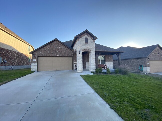 Photo - 836 Olive Ln