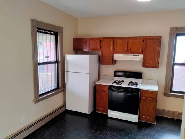 Building Photo - 54 Congress St Unit 302