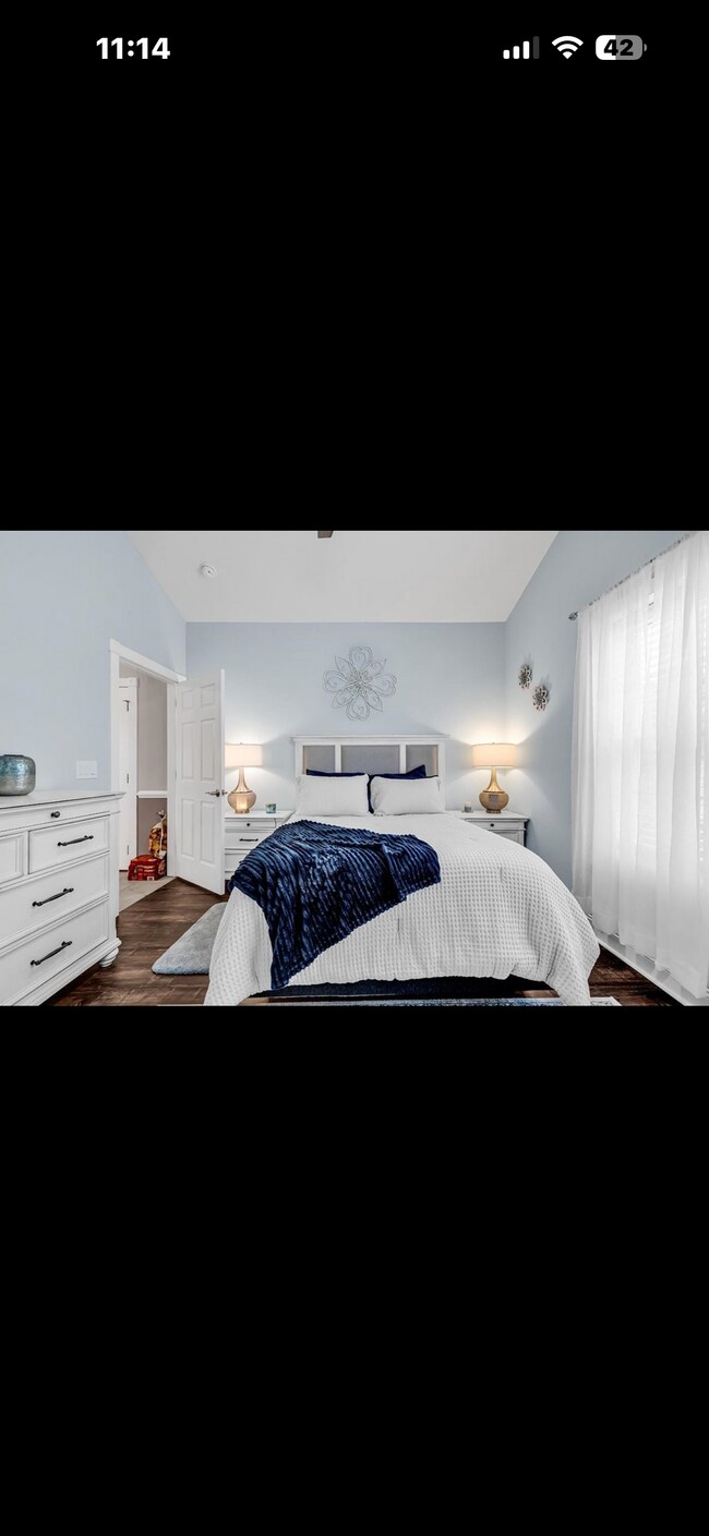 Bedroom 1 - 124 S Shore Blvd Unit 301