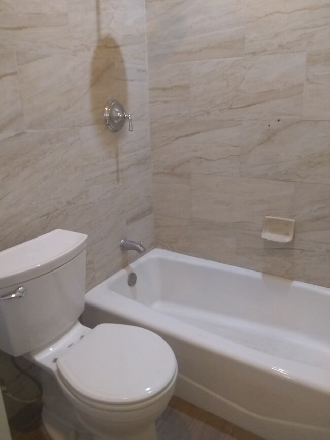 Photo - 926 Long Beach Blvd Unidad 926