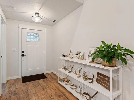 Photo - 526 Nicholas Lee Dr