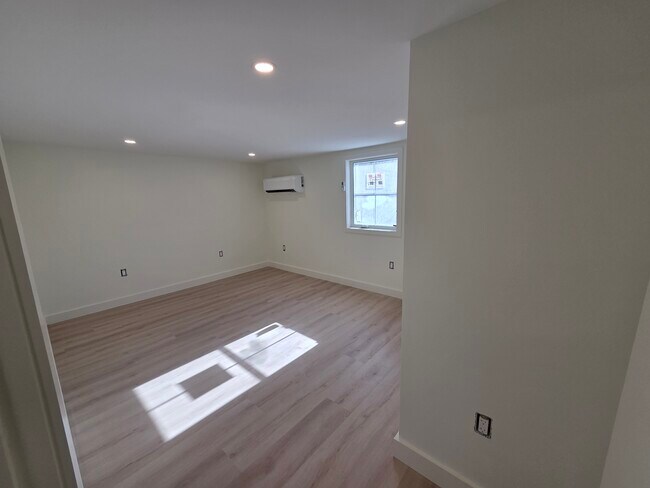 Photo - 34 Union St Unit C