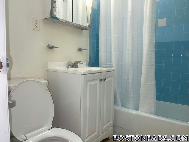 Photo - 122 Dustin St Unidad 12A