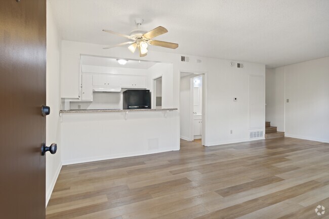 Building Photo - 7721 St Bernard St Rental