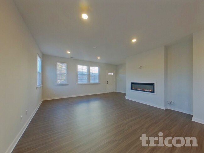Photo - 13869 Hill St