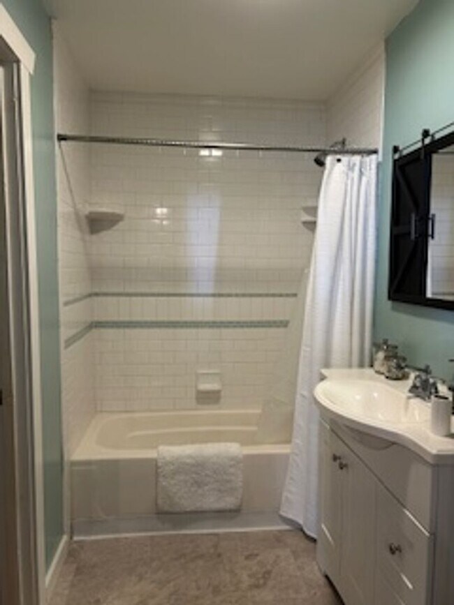 Photo - 1 Bed, 1 Bath + Office | Guerneville (Rio ...