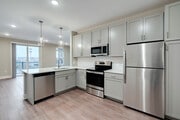 1BR, 1BA - 1012SF