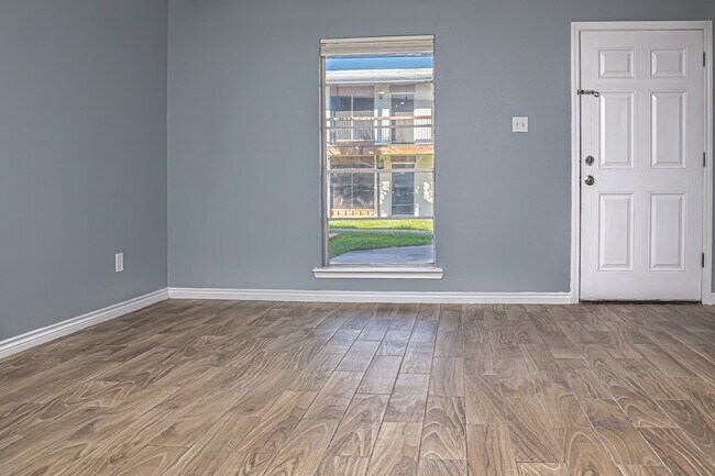 Photo - 101 S Allen-Genoa Rd Unit 184B