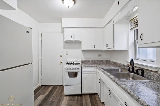 Photo - 1204 S 49th Ct Unit 5