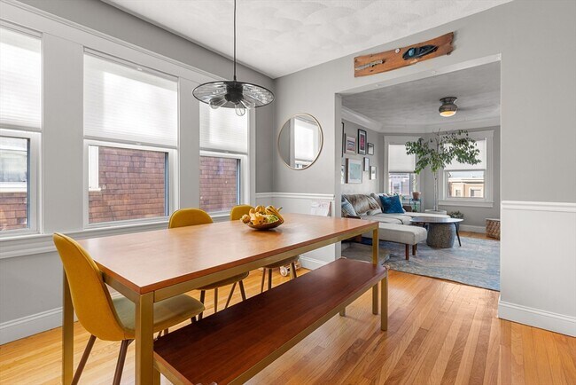 Photo - 24 Thelma Rd Unit Penthouse