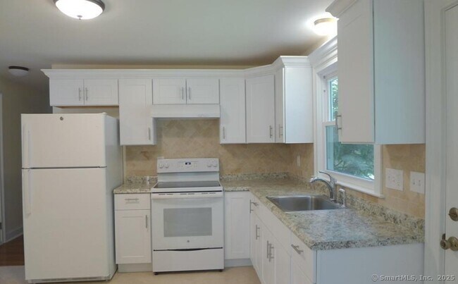 Photo - 36 Richmondville Ave