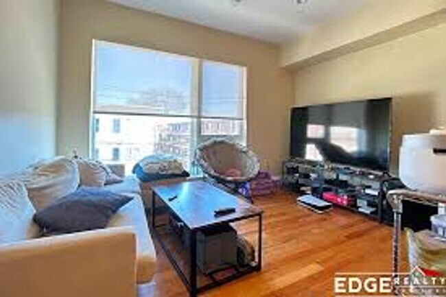 Photo - 9 Glencoe St Condo