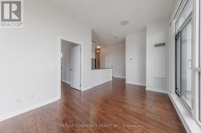 Photo - 75 Eglinton Ave W Unit 405