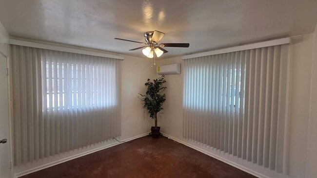 Photo - Recently Remodeled Gem! Steps Away from U of A Main Campus! Unidad Main House