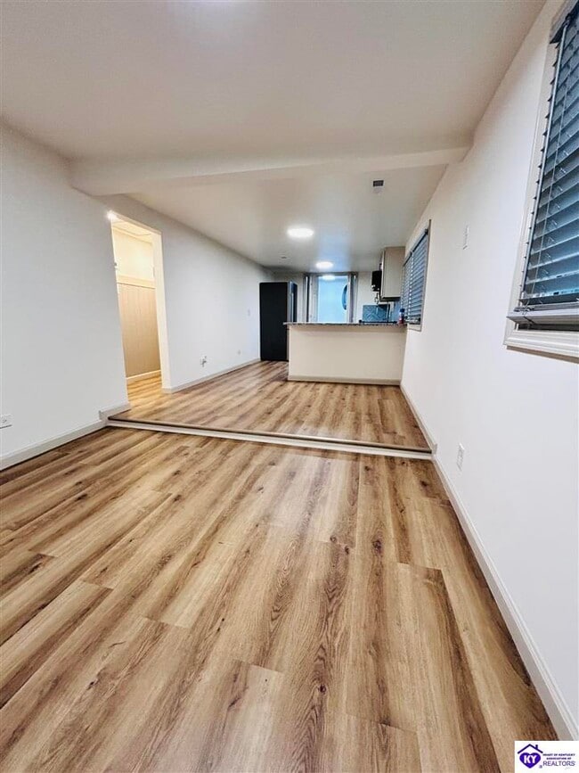 Photo - 119 Gaither Station Rd