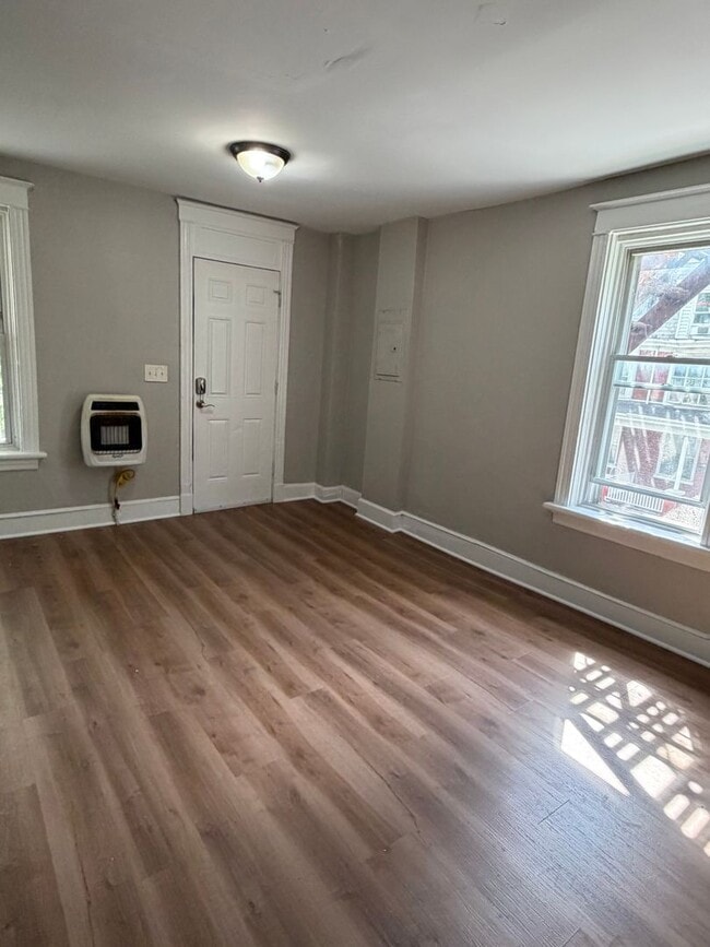 Photo - 551 Radnor St Unit 2