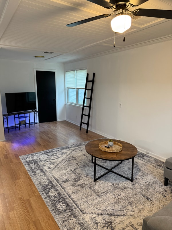 Photo - 320 Hilbert Dr