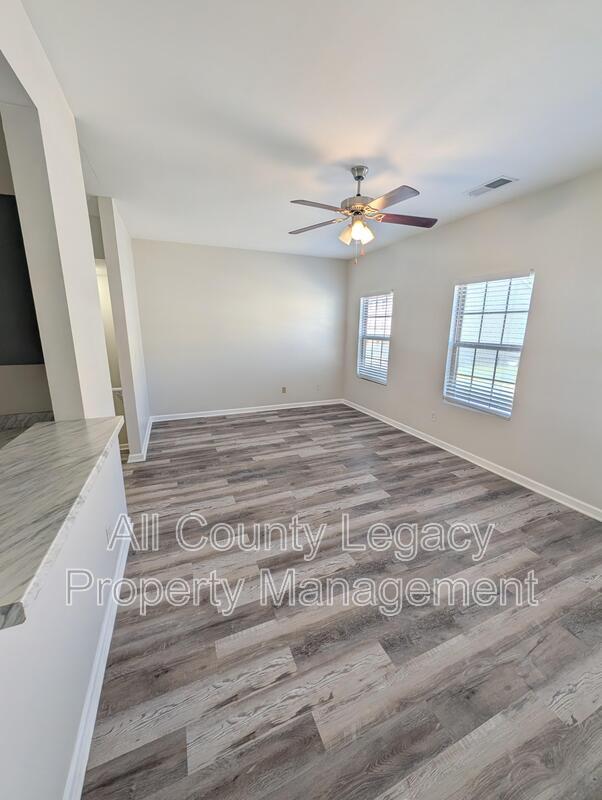 6381 Redan Square