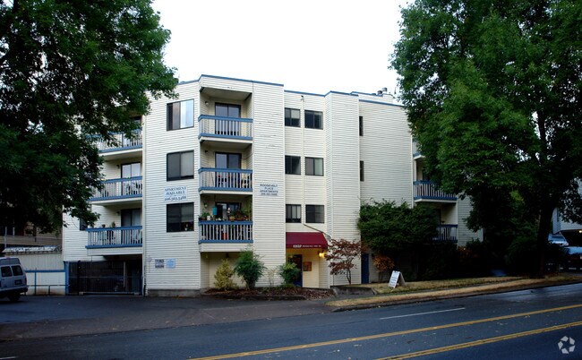 Roosevelt Place Apartments - Roosevelt Place Apartments