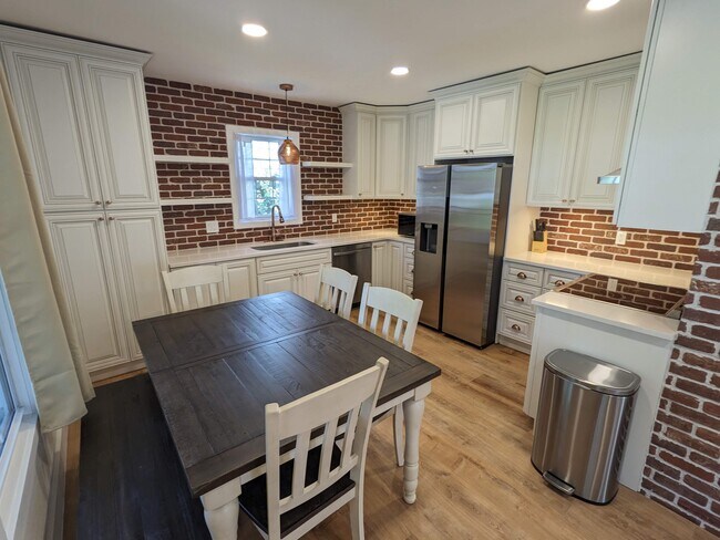 Photo - 29 Woodrow Ave Unit 1