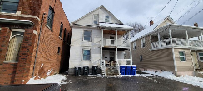 Building Photo - 53 Center St Unit 2