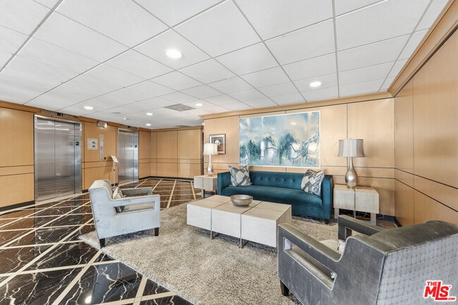 Photo - 100 S Doheny Dr Unit 213