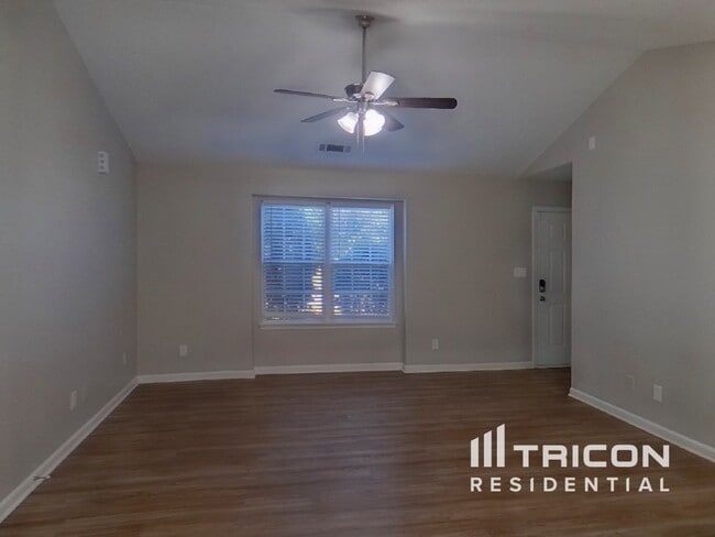 Photo - 2000 Taras Trace Dr