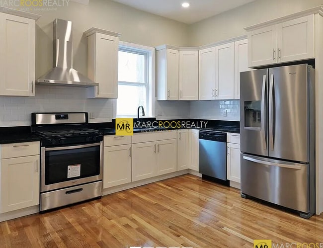 Photo - 163 Ferry St Condo